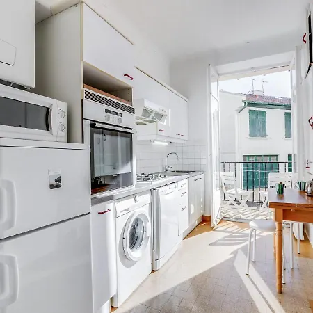 Les 3 Couronnes- L'annexe-1 * Saint-Jean-de-Luz
